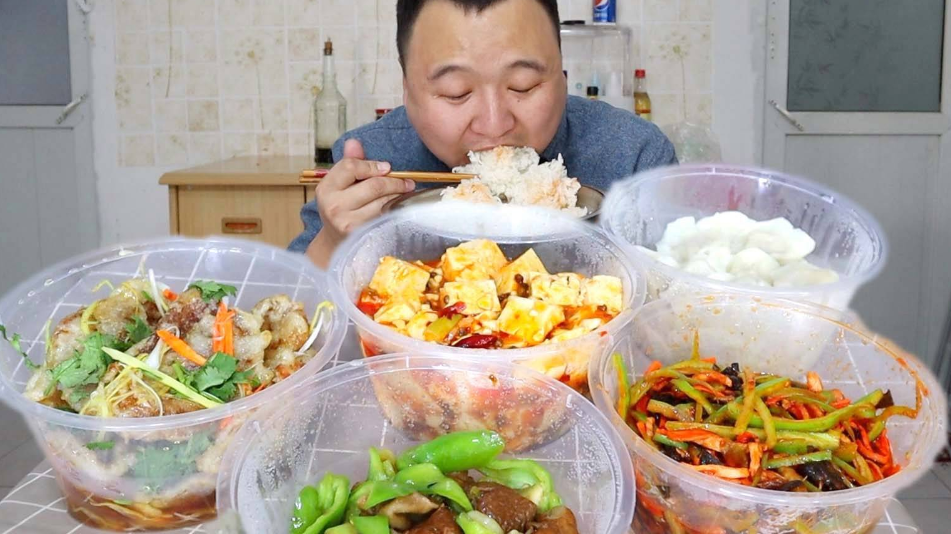 小伙累屁了,溜肥肠,鱼香肉丝,锅包肉,麻婆豆腐,3份饭,过瘾